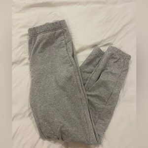 Aritizia sweatpants